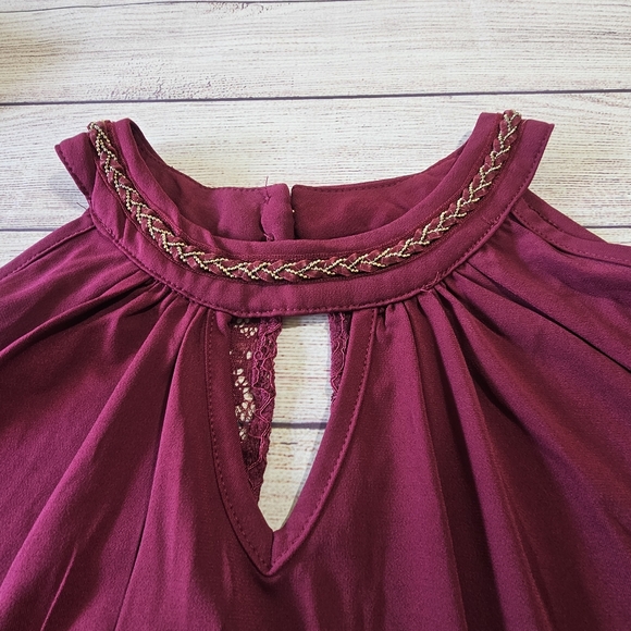 Tempted Hearts Burgundy Long Sleeve Cold Shoulder Lace Shirt Size Large - Picture 13 of 15